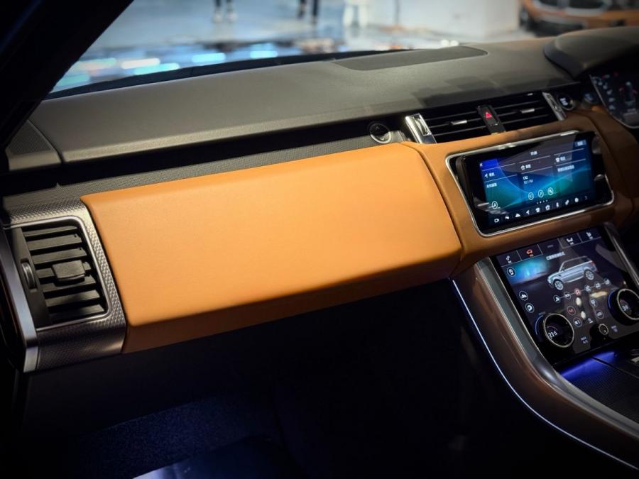 RANGE ROVER SPORT 3.0 P400 7S HSE DYN - Image 10